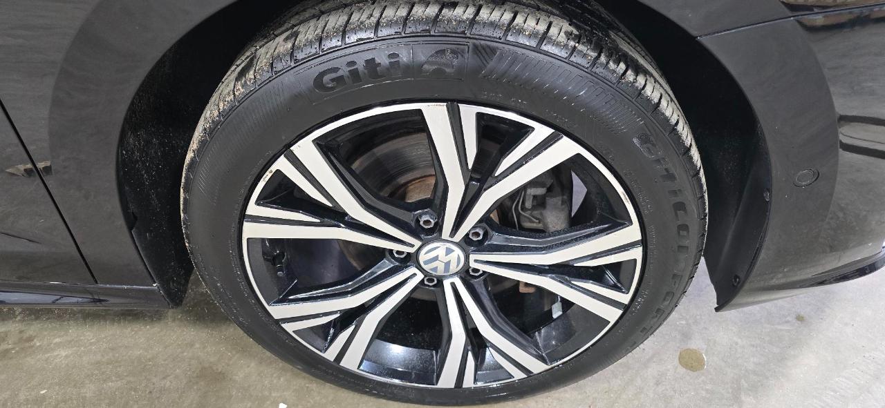 Volkswagen Passat SEL 2020