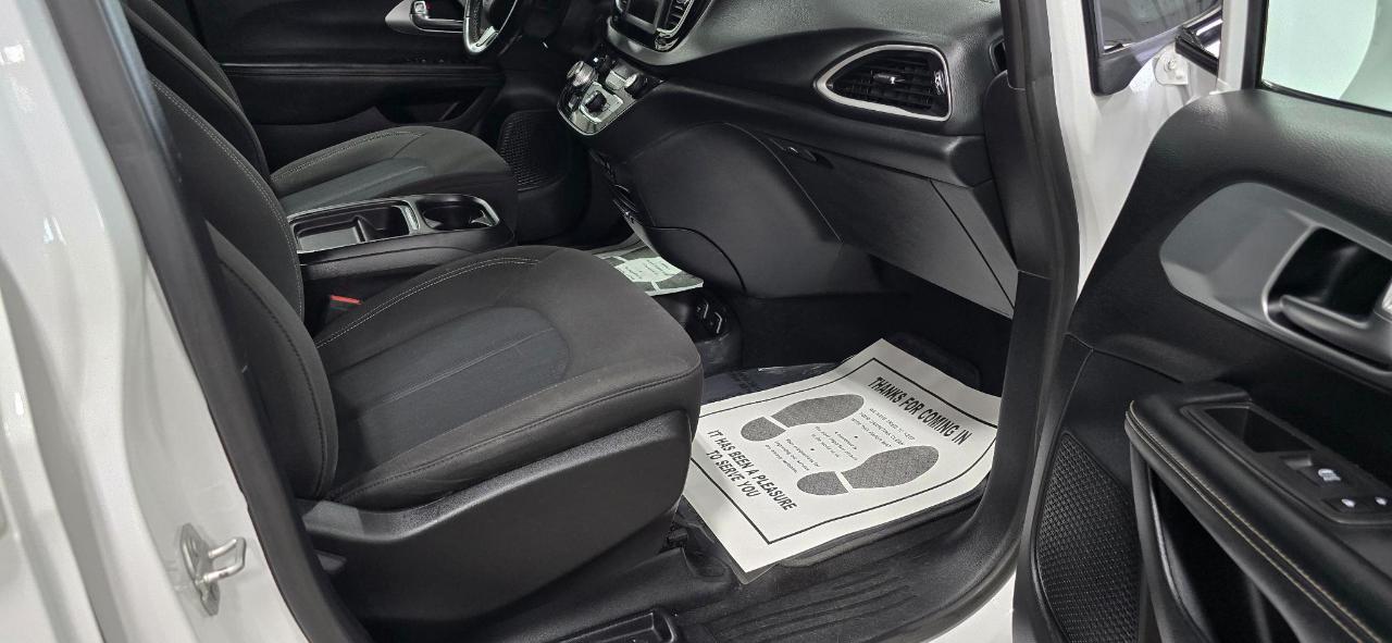 Chrysler Pacifica Touring Plus 2020
