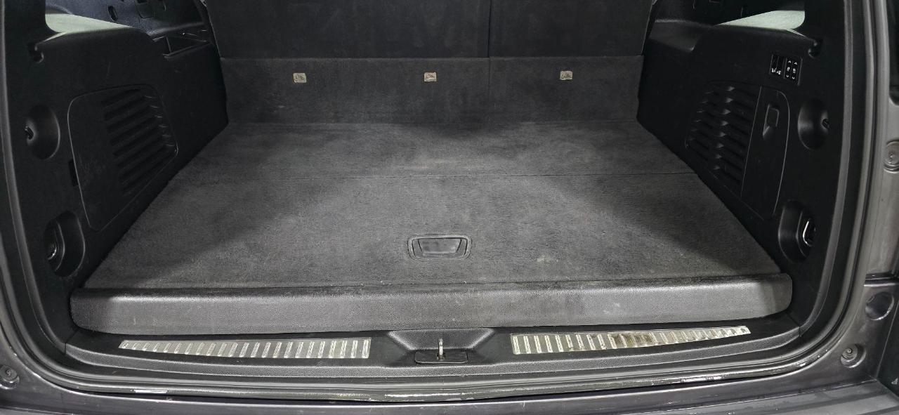 Chevrolet Suburban LT 4WD 2018