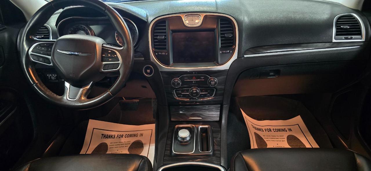 Chrysler 300 Touring AWD 2020