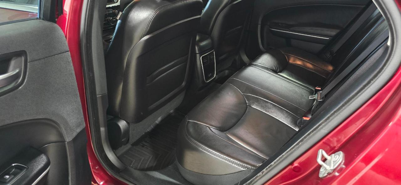 Chrysler 300 Touring AWD 2020