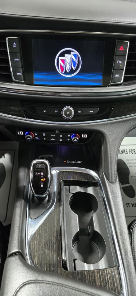 Buick Enclave Avenir AWD 2021