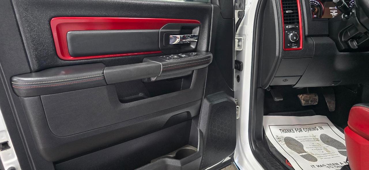 RAM 1500 Rebel Crew Cab SWB 4WD 2017