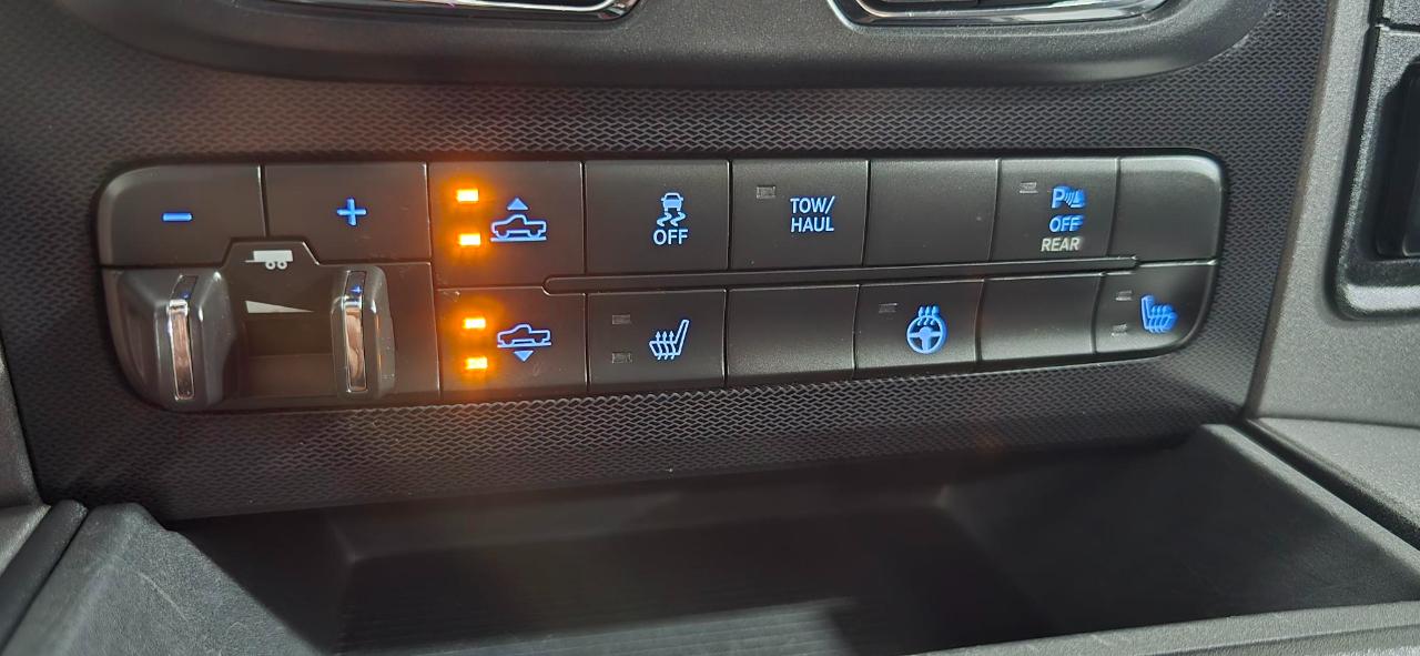 RAM 1500 Rebel Crew Cab SWB 4WD 2017