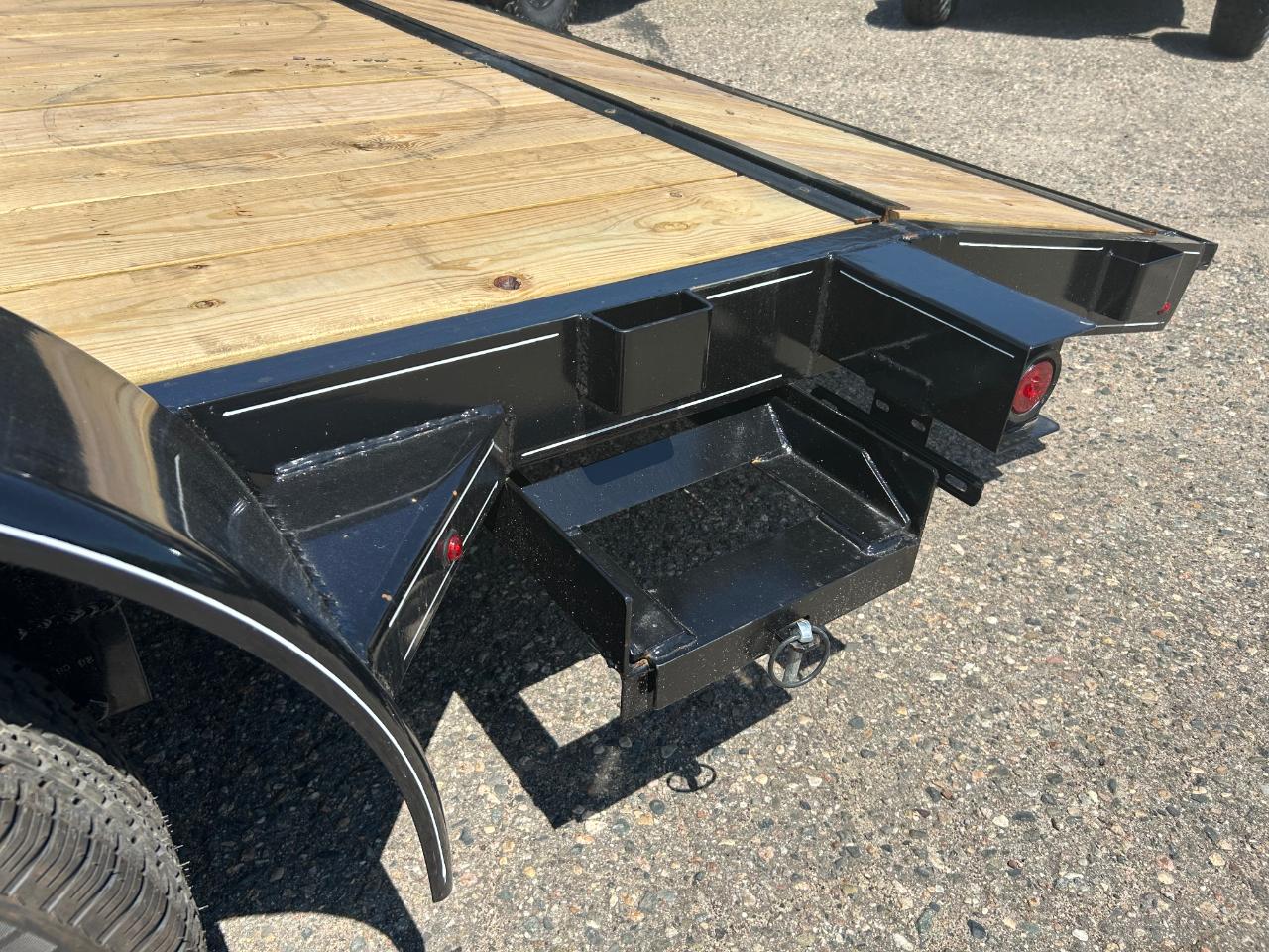 Bulldog 7x18' Irondog DT Car Hauler  2026