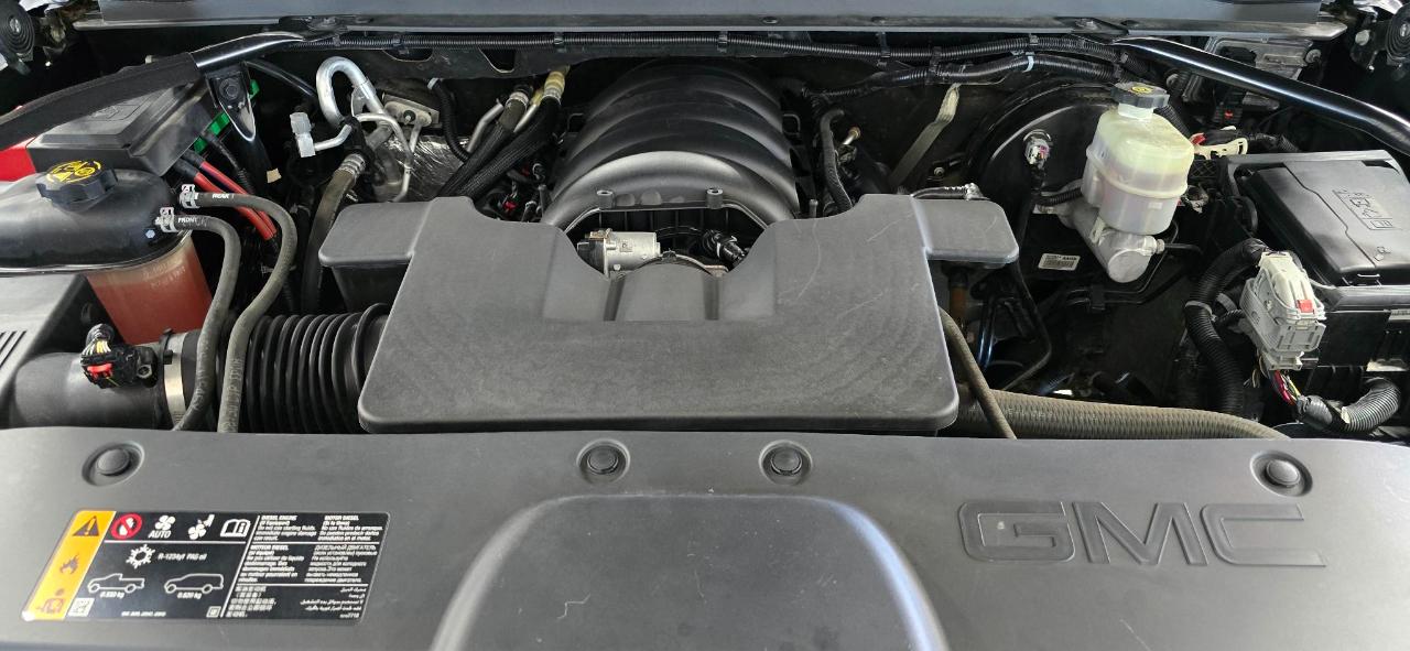 GMC Yukon Denali 4WD 2020