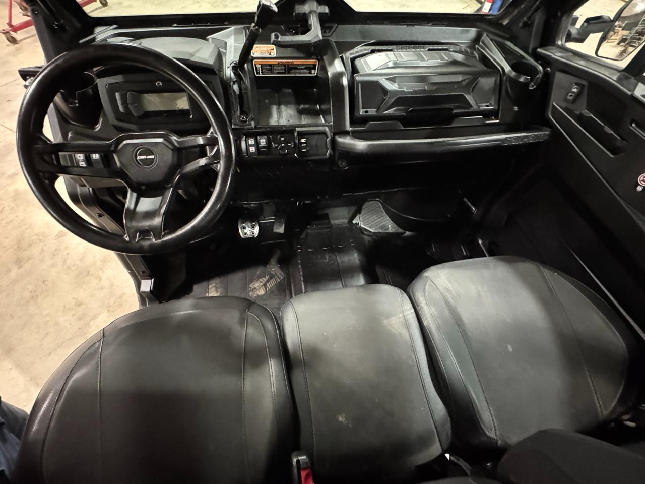 Can-Am Defender XT HD10  2023