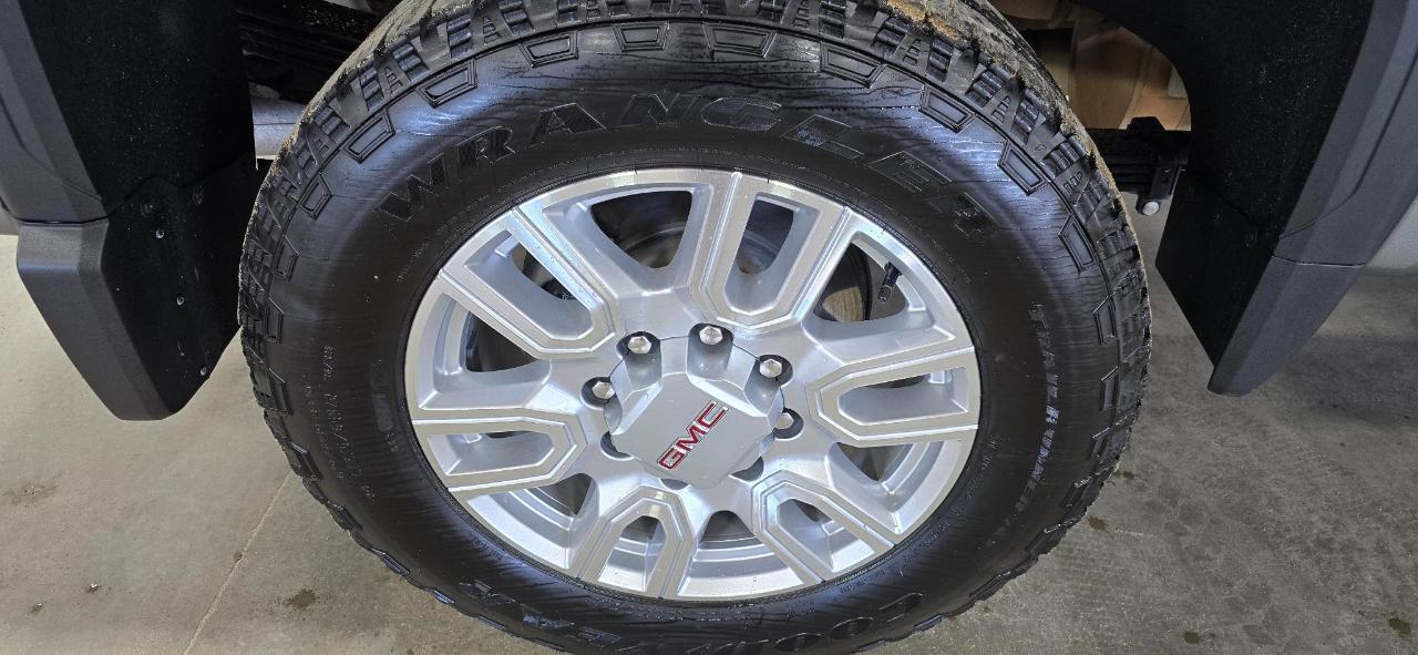 GMC Sierra 2500HD SLT Crew Cab 4WD 2024