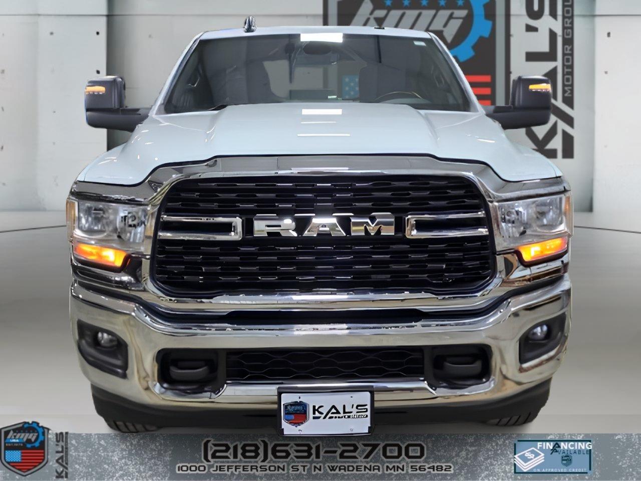 RAM 2500 Big Horn Crew Cab 4WD 2024