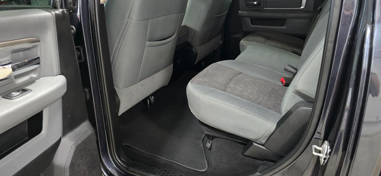 RAM 1500 Big Horn 4x4 Crew Cab 5'7" Box 2018