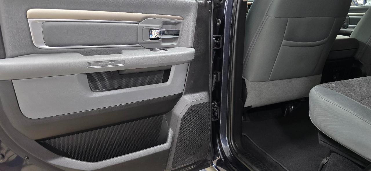 RAM 1500 Big Horn 4x4 Crew Cab 5'7" Box 2018