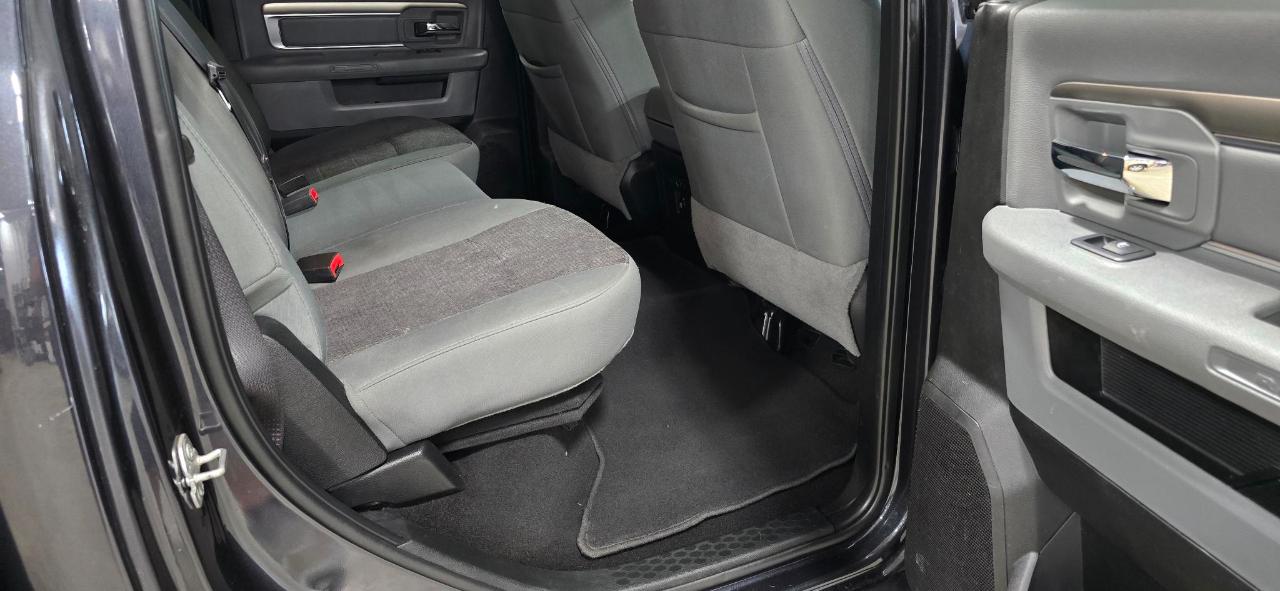RAM 1500 Big Horn 4x4 Crew Cab 5'7" Box 2018