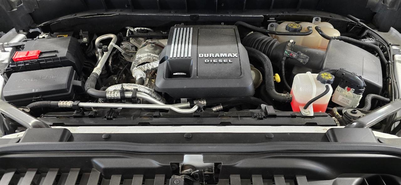 Chevrolet Silverado 1500 LTZ Crew Cab 4WD 2022