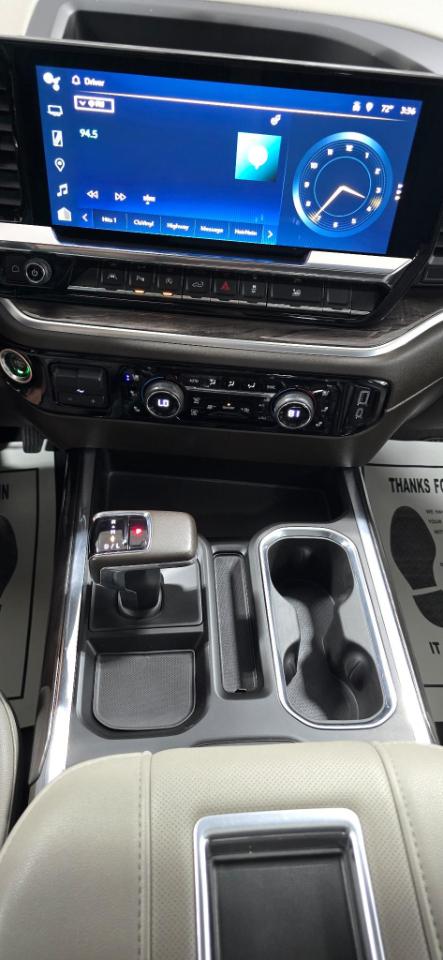 Chevrolet Silverado 1500 LTZ Crew Cab 4WD 2022