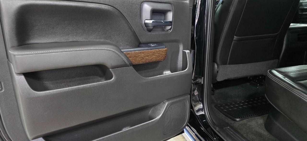 GMC Sierra 1500 Denali Crew Cab Short Box 4WD 2017