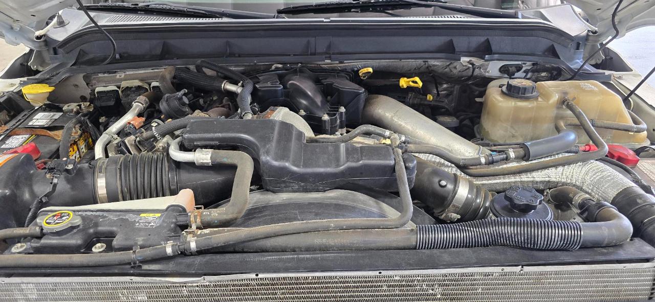Ford F-450 SD XL Crew Cab DRW 4WD 2011