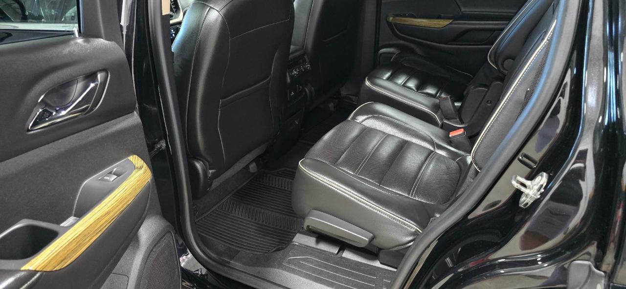GMC Acadia Denali AWD 2017