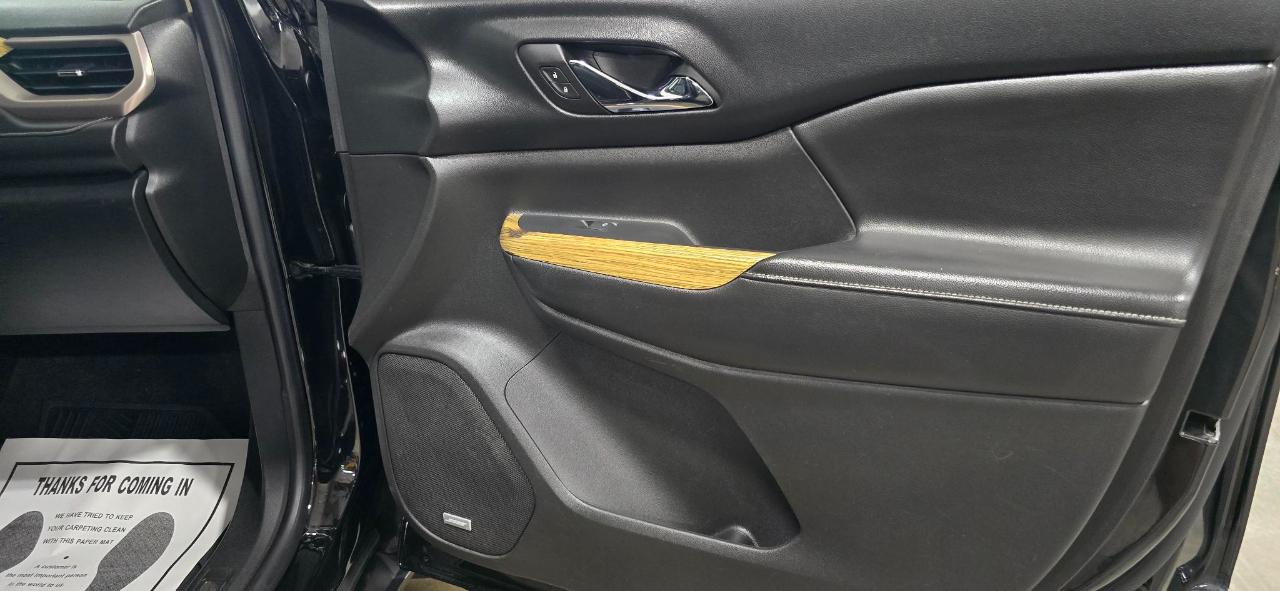 GMC Acadia Denali AWD 2017