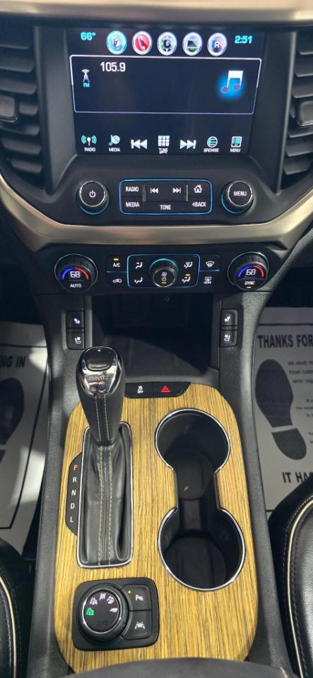 GMC Acadia Denali AWD 2017