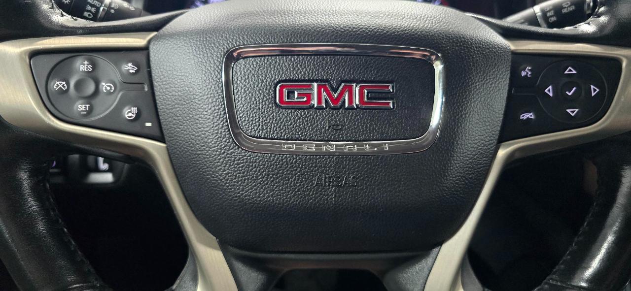 GMC Acadia Denali AWD 2017