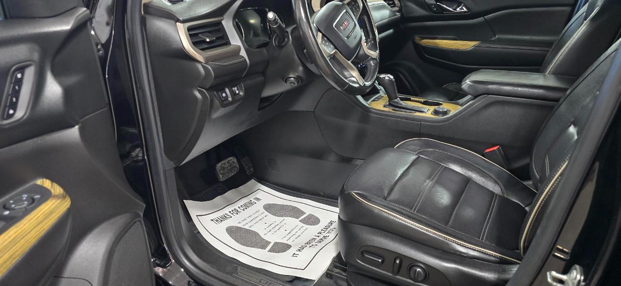 GMC Acadia Denali AWD 2017