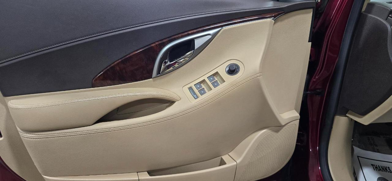 Buick LaCrosse CXL FWD 2011