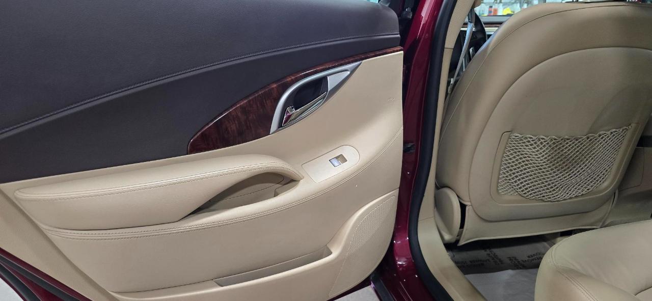Buick LaCrosse CXL FWD 2011