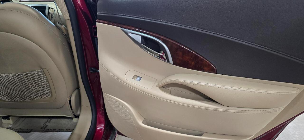 Buick LaCrosse CXL FWD 2011