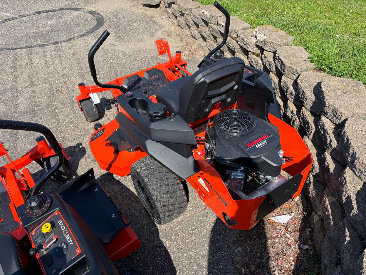 Bad Boy Mowers Magnum 54in Kawasaki FR651 22HP  2026