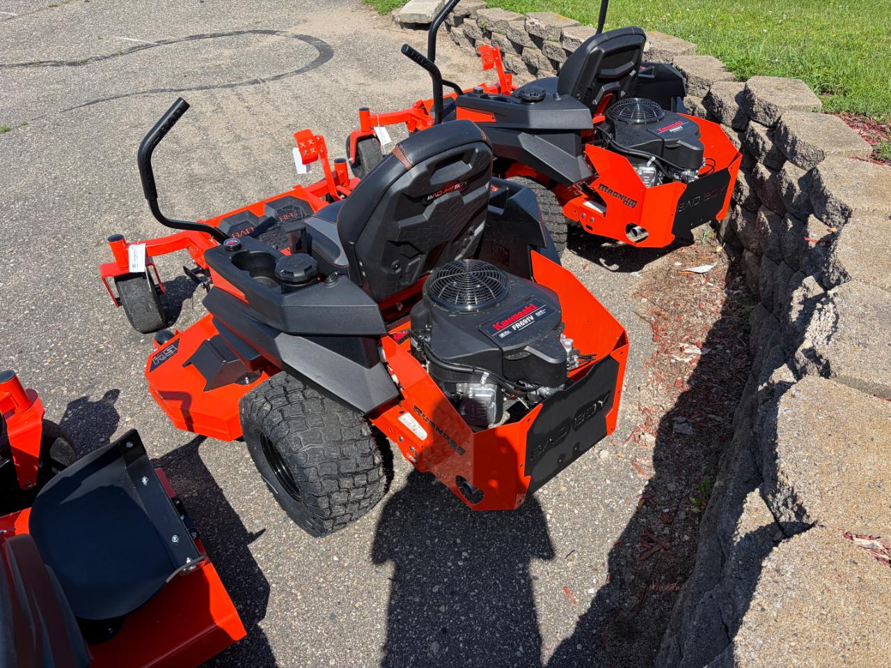 Bad Boy Mowers ZT 54in Avenger Kawasaki FR691 23HP  2026