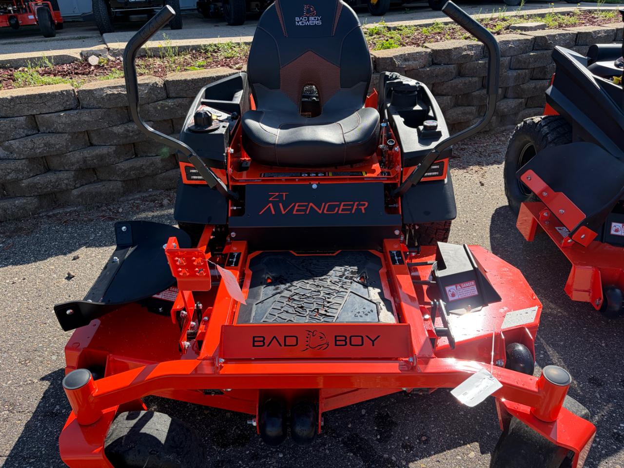 Bad Boy Mowers ZT 60in Avenger Kawasaki FR691 23HP  2026