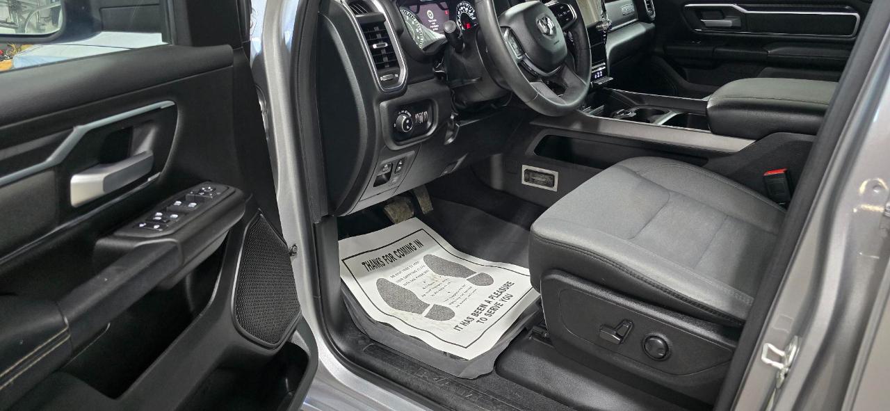 RAM 1500 Big Horn Crew Cab SWB 4WD 2025