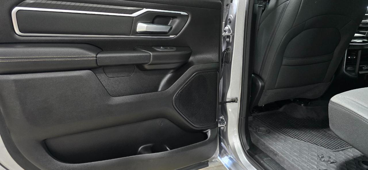 RAM 1500 Big Horn Crew Cab SWB 4WD 2025