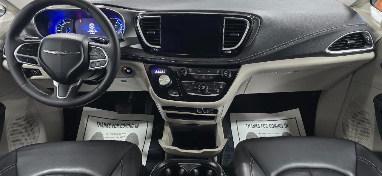 Chrysler Pacifica Hybrid Touring L 2023