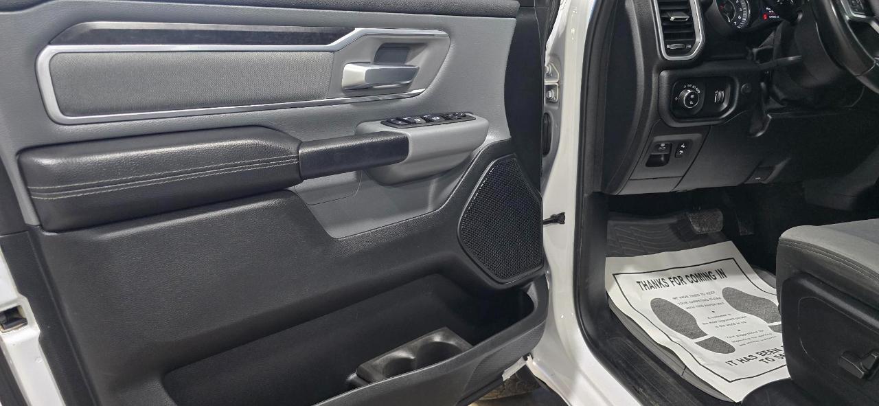 RAM 1500 Big Horn Quad Cab 4WD 2021