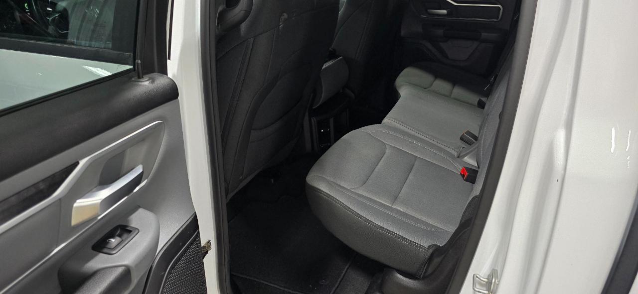 RAM 1500 Big Horn Quad Cab 4WD 2021