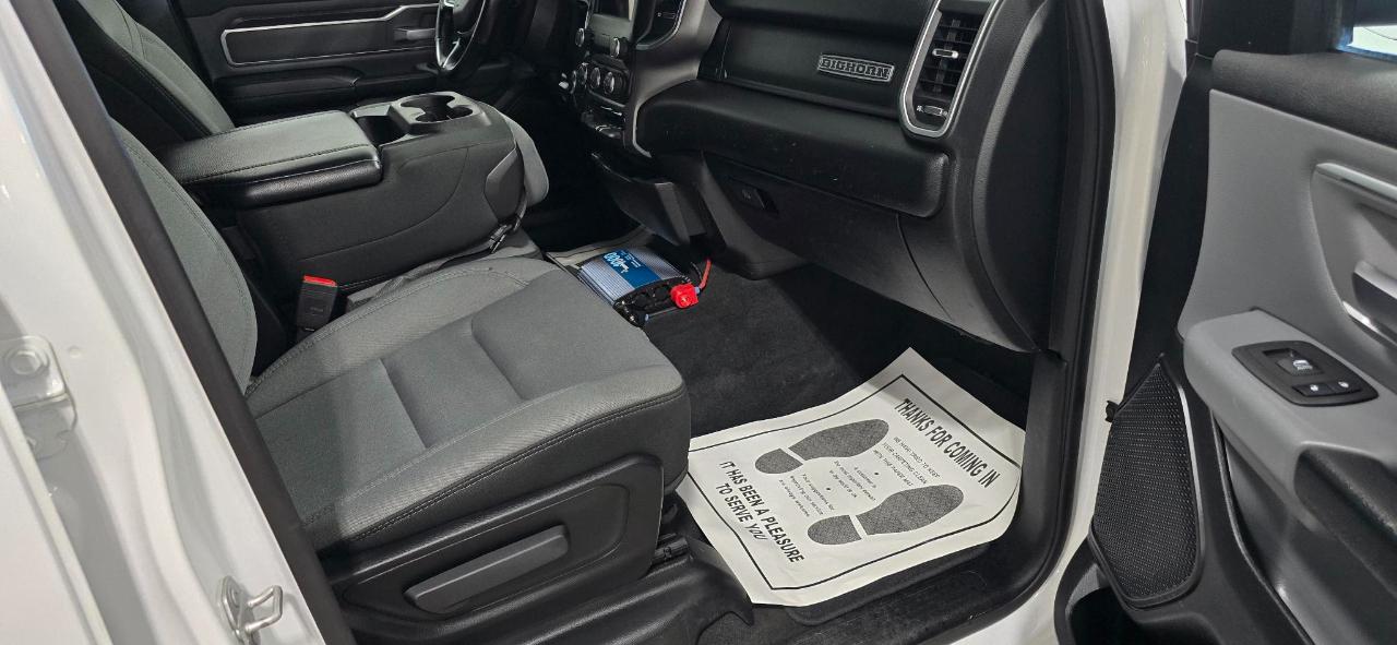 RAM 1500 Big Horn Quad Cab 4WD 2021