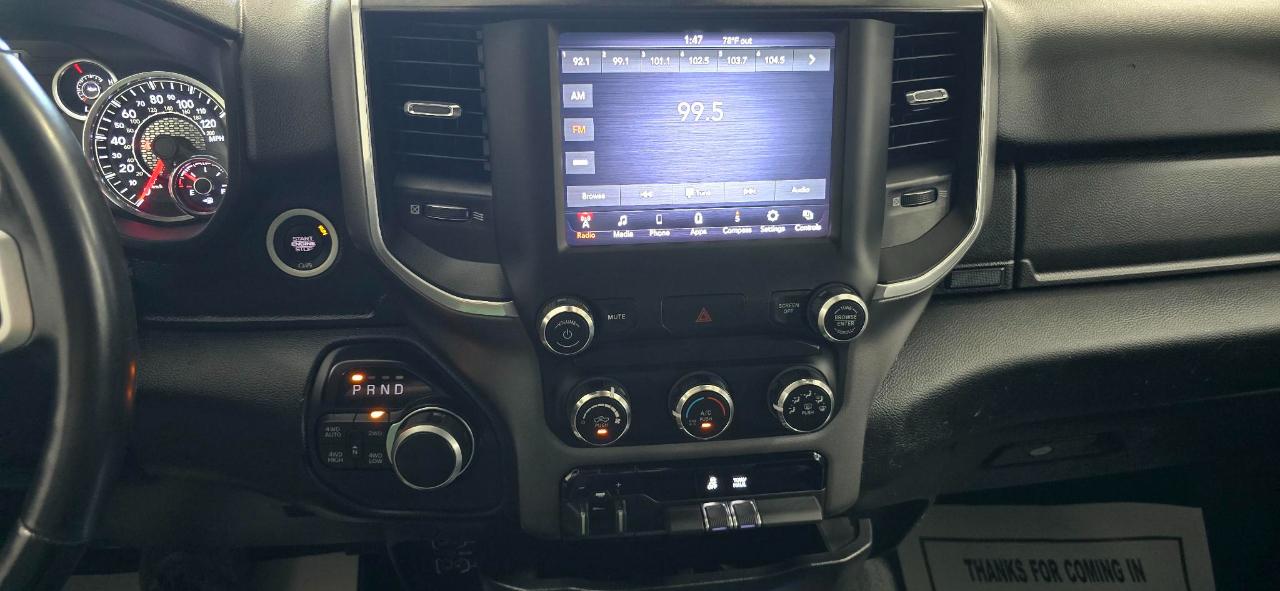 RAM 1500 Big Horn Quad Cab 4WD 2021