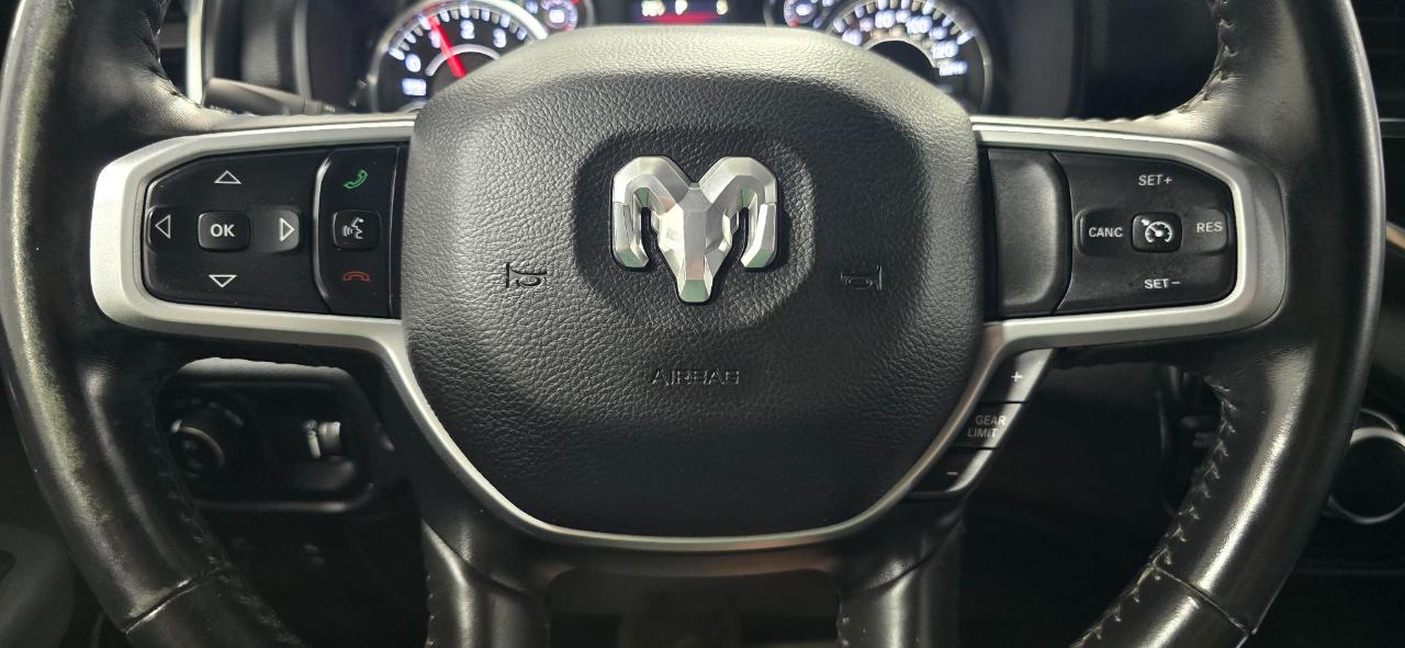 RAM 1500 Big Horn Quad Cab 4WD 2021