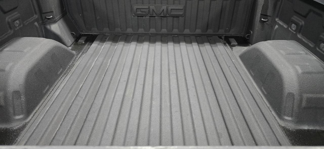 GMC Sierra 1500 SLT Crew Cab 4WD 2022