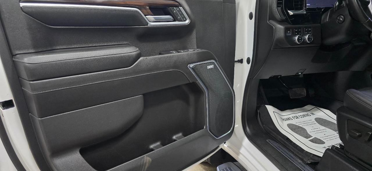 GMC Sierra 1500 SLT Crew Cab 4WD 2022