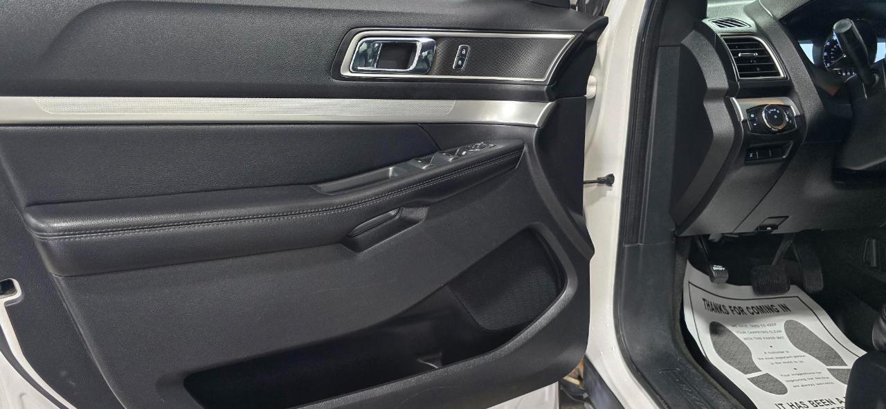 Ford Explorer XLT 4WD 2017