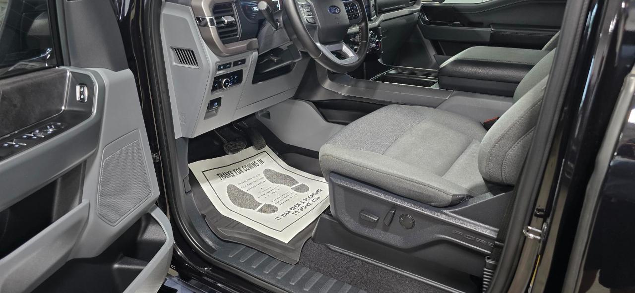 Ford F-150 XLT SuperCrew Short Bed 4WD 2024