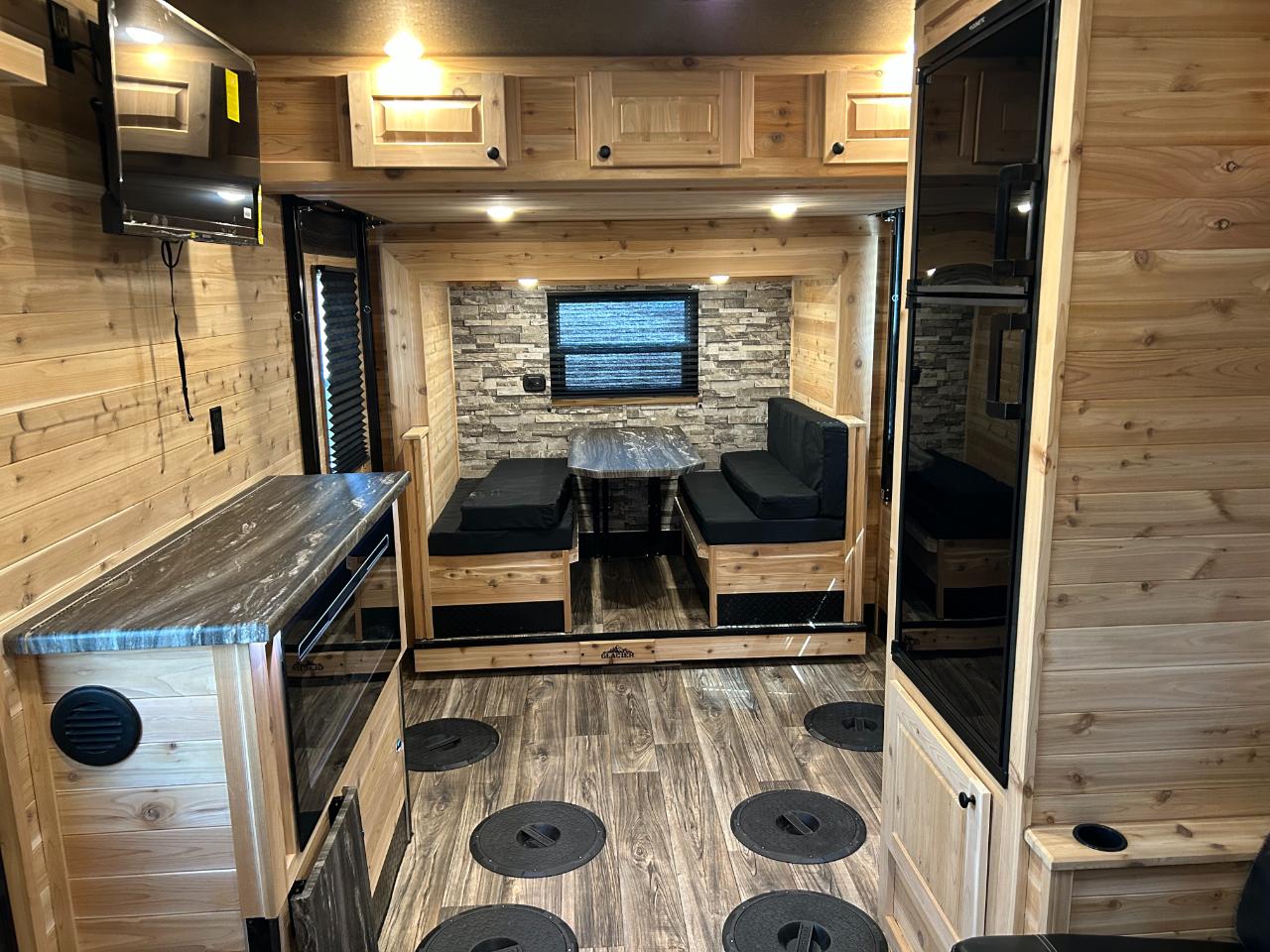Glacier 17 RV EXP Elite  2027