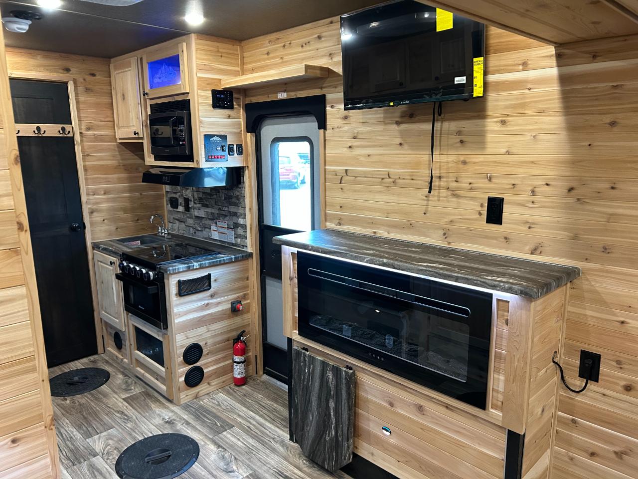 Glacier 17 RV EXP Elite  2027