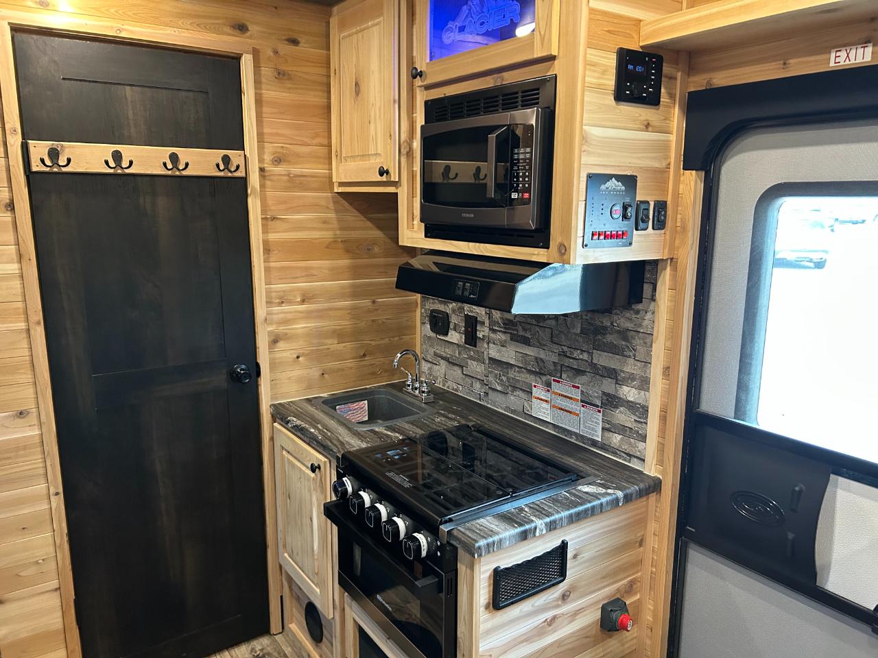 Glacier 17 RV EXP Elite  2027
