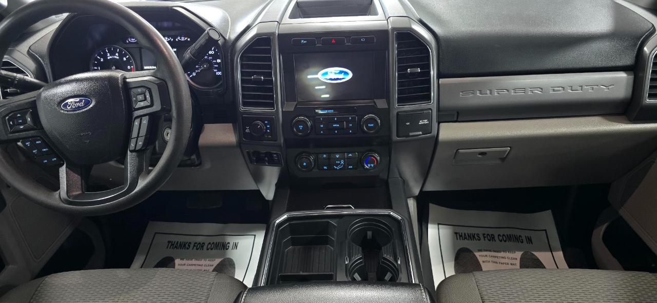 Ford F-250 SD XLT Crew Cab 4WD 2021