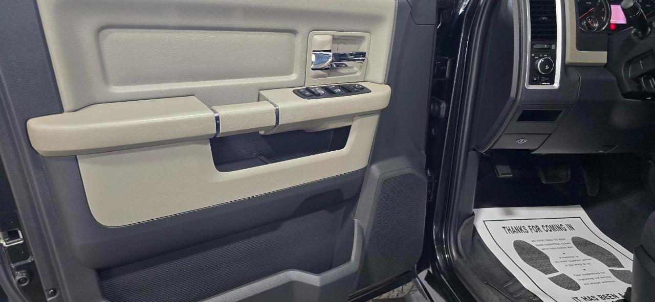 RAM 1500 SLT Quad Cab 4WD 2011