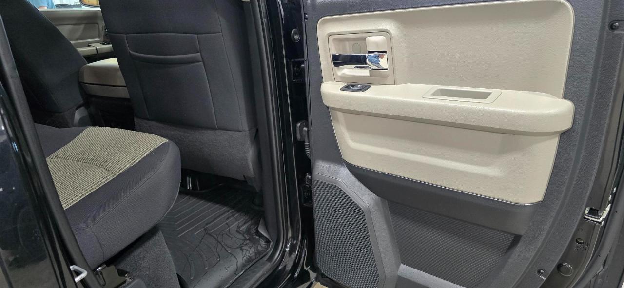 RAM 1500 SLT Quad Cab 4WD 2011