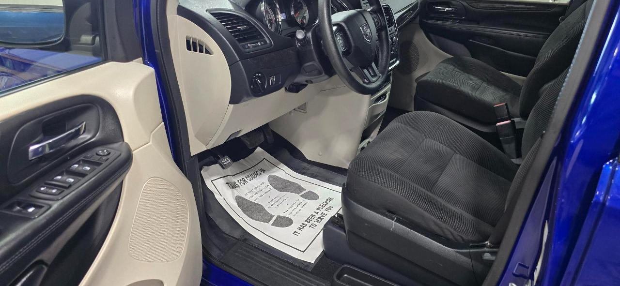 Dodge Grand Caravan SE 2020